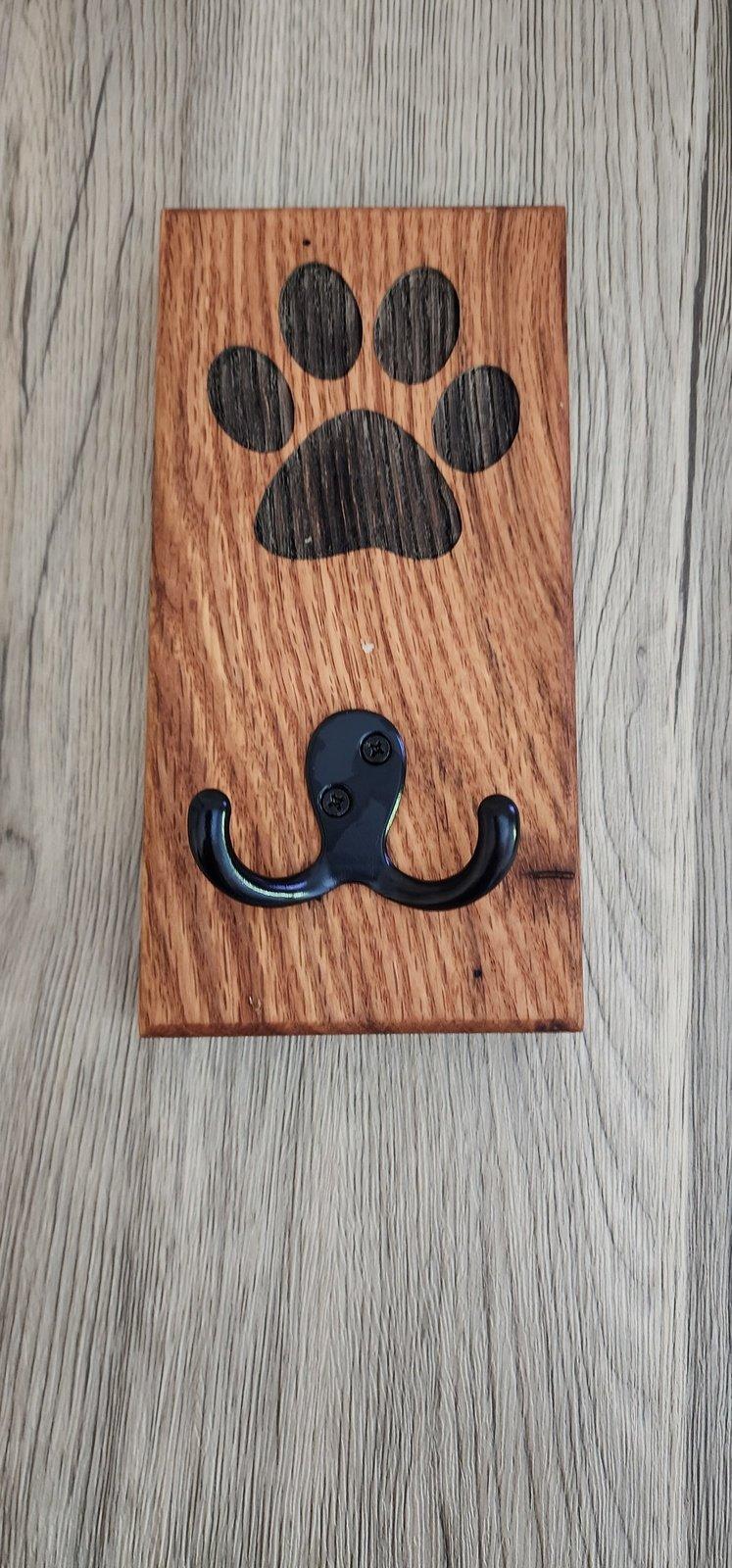 Bori - Red Oak Wall Mount Dog Paw Leash Holder