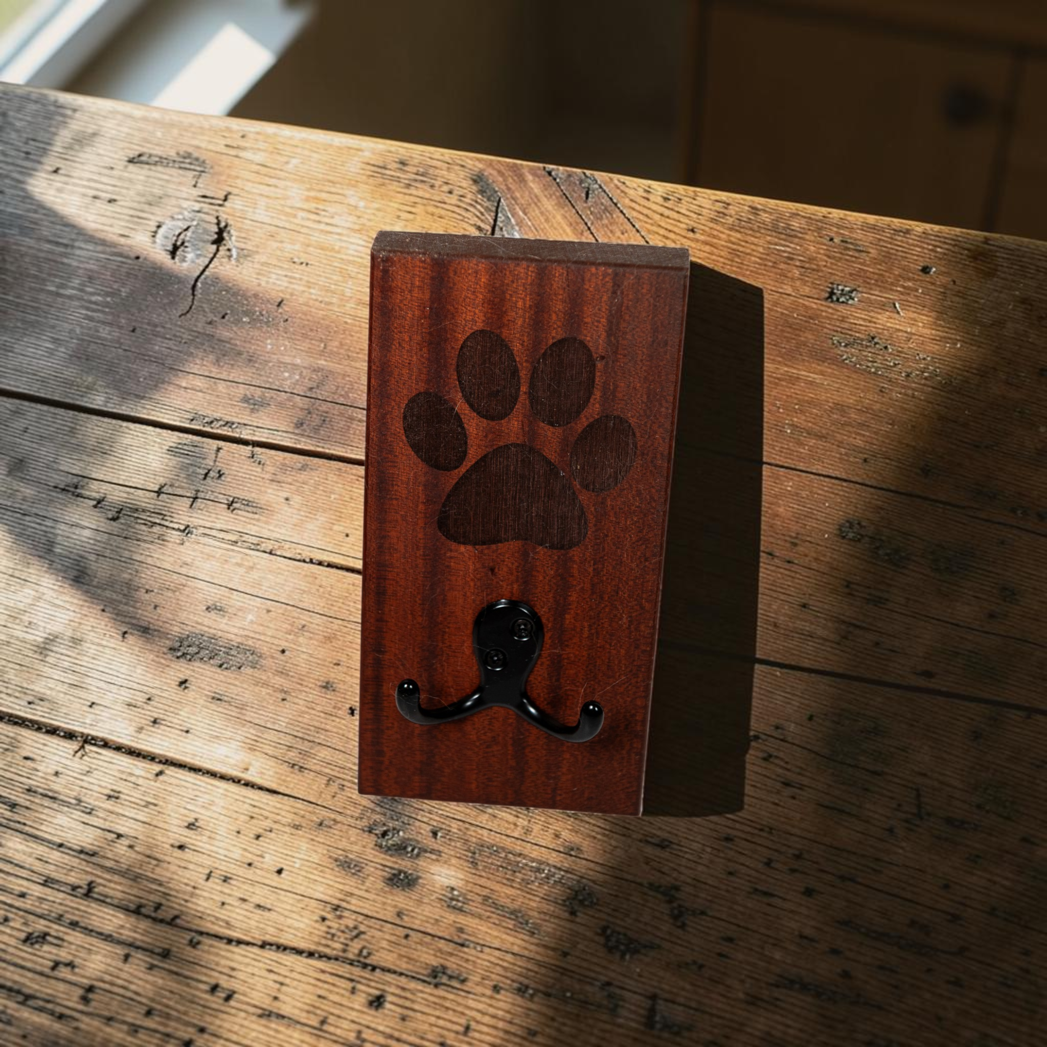 Red Birch Wall Mount Dog Paw Leash Holder