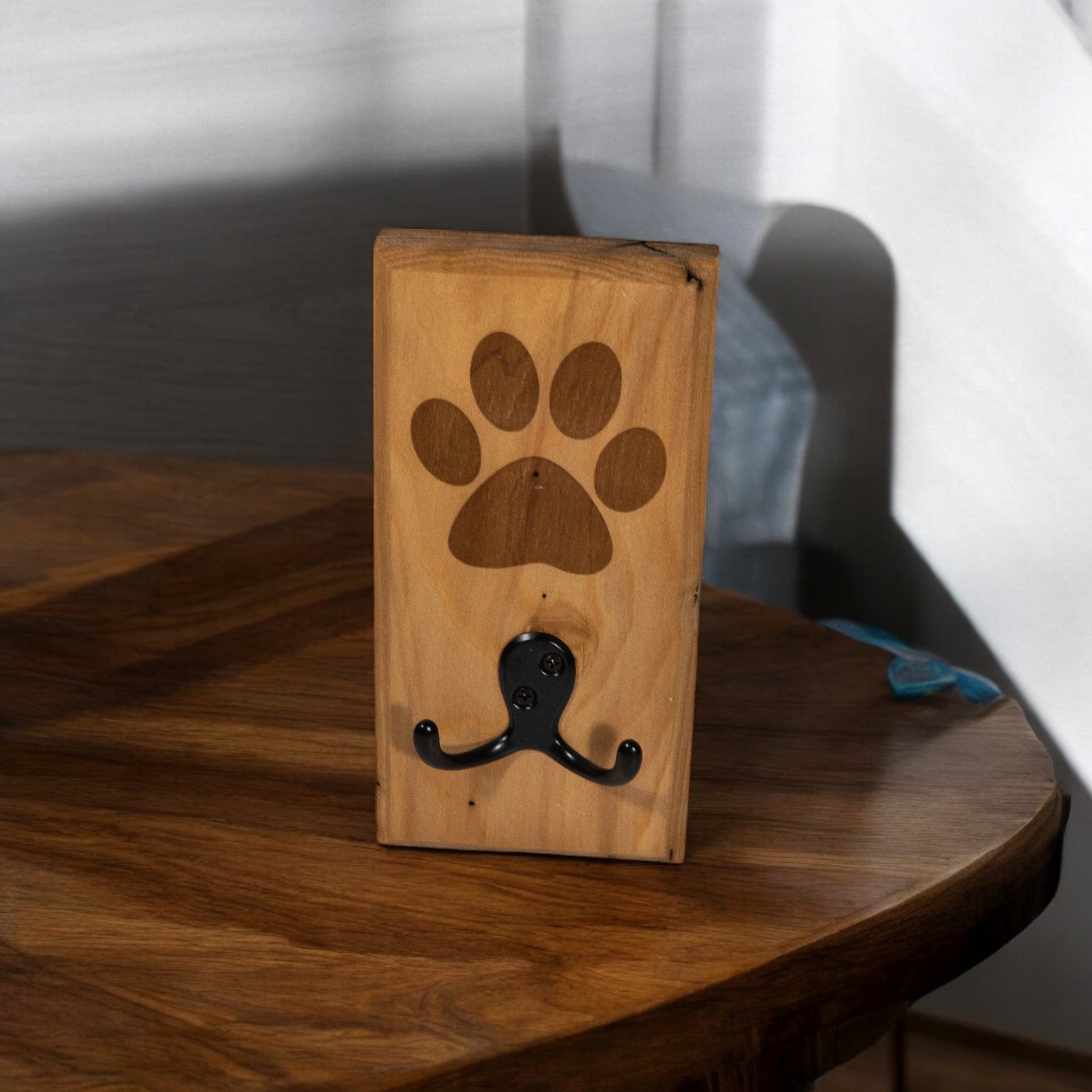Poplar Wall Mount Dog Paw Leash Holder