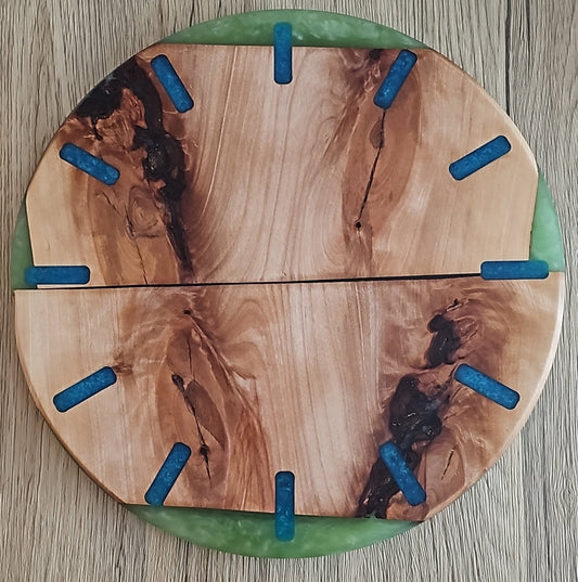 Sycamore Wood with Jade Epoxy Round Cutting Board Clock