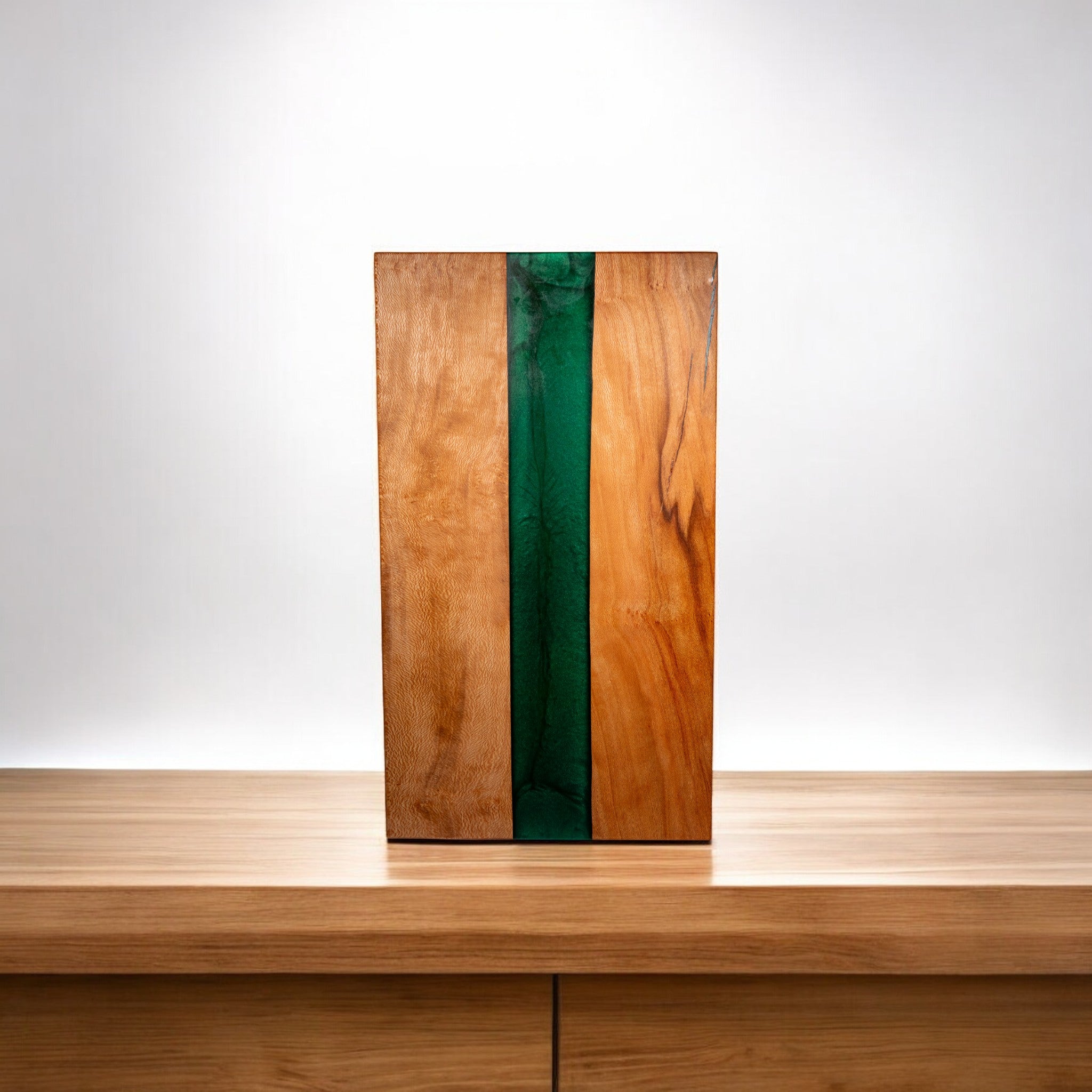 Green Epoxy Sycamore Wood Charcuterie Boards/Serving Board