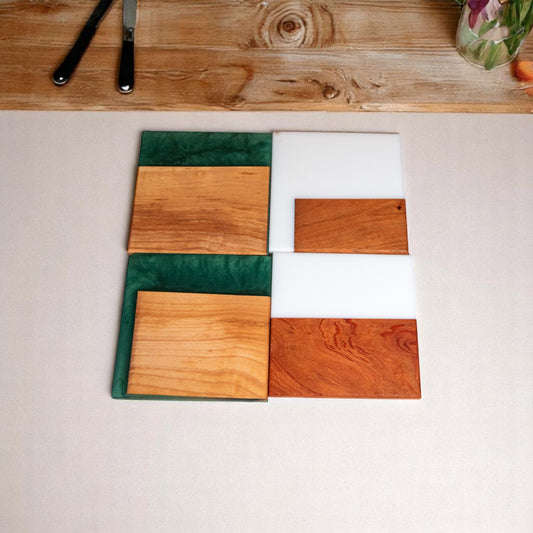 Mix Wood with White/Medium Green Epoxy Coaster